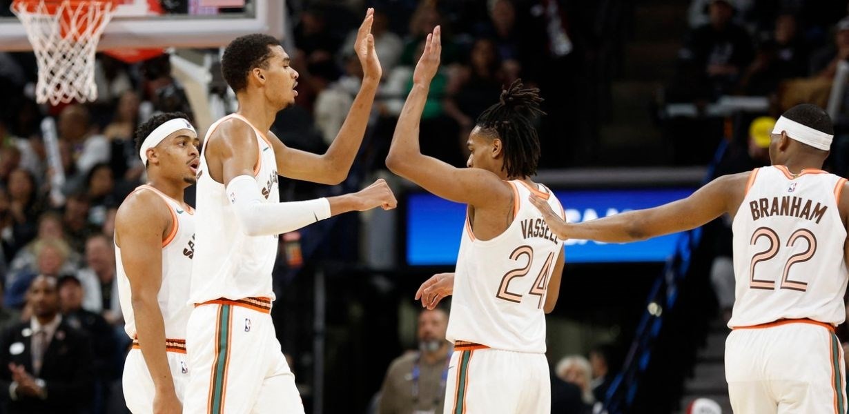 Mlada zvijezda Spursa predstavom karijere srušila Lakerse i zaustavila povijesni niz