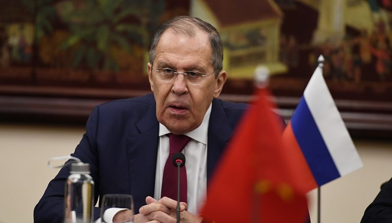 Lavrov: Zapad treba priznati odgovornost za smrt civila u Donbasu i Ukrajini