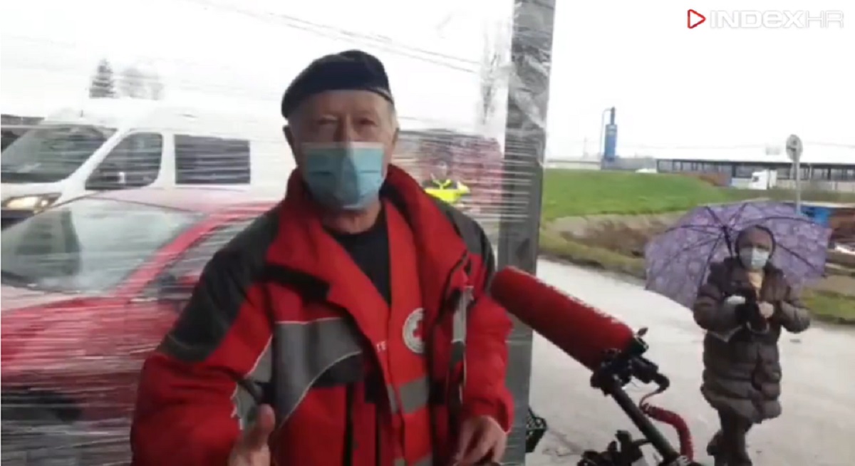 Volonter Crvenog križa u Glini žestoko branio gradonačelnika, pogledajte snimku