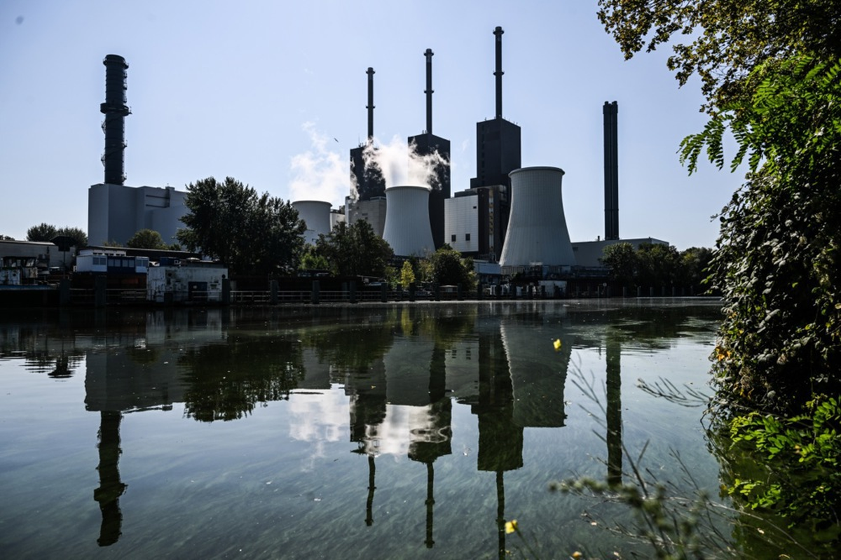 Njemačka industrija naglo usporila. Nove narudžbe pale više od 10 posto