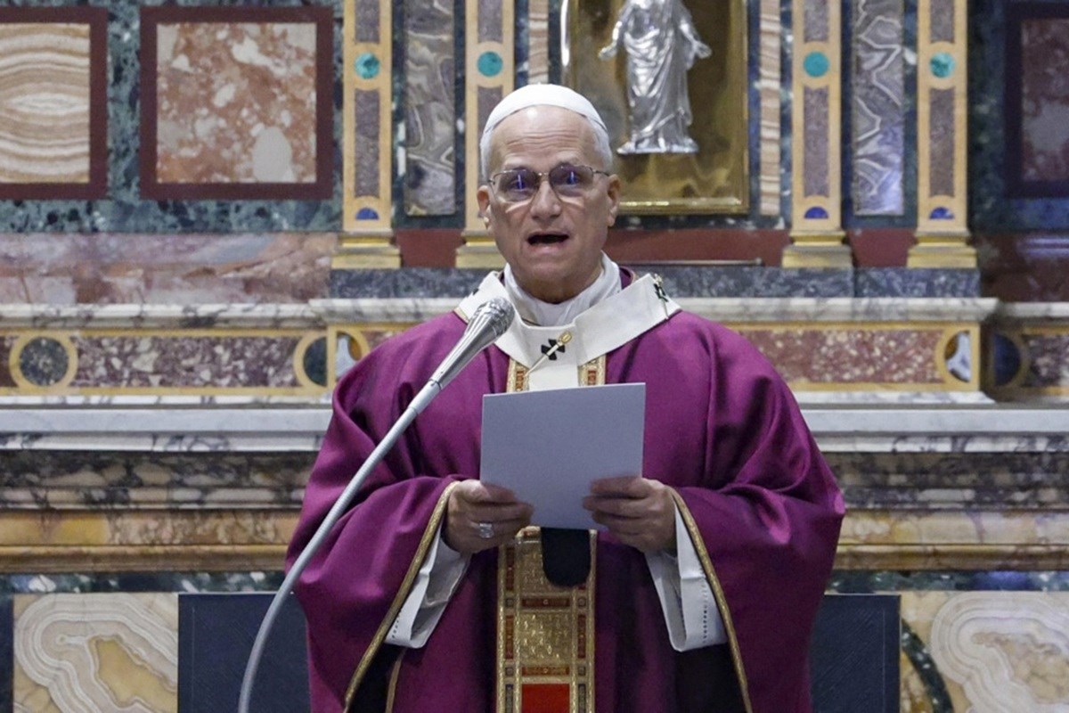 Papa poručio svećenicima: Ne koristite AI za pisanje propovijedi