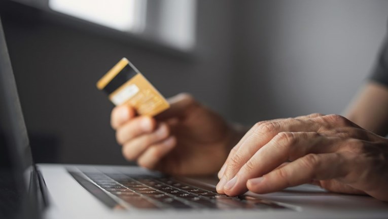 Istrijan izgubio nekoliko tisuća eura, prevarant mu lagao da posluje s kriptovalutama