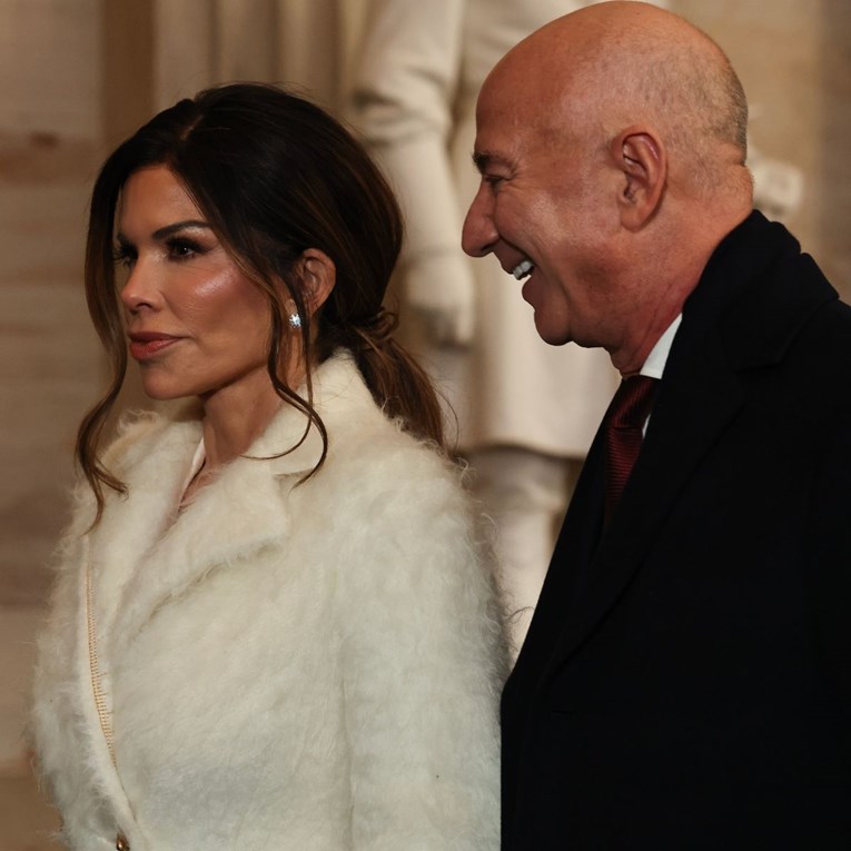 Gradske vlasti Venecije zbog neprestanih nagađanja oglasile se o Bezosovom vjenčanju