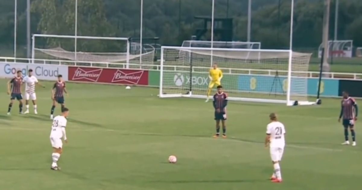 Pogledajte Majerovu golčinu iz slobodnjaka u 5:0 pobjedi protiv premierligaša