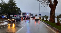 Auto naletio na ženu u Metkoviću, hitno prevezena u bolnicu