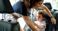 Roditelji provedu četiri dana godišnje boreći se s djecom da uđu u auto