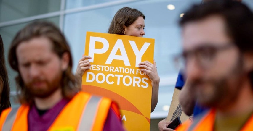 Britanska vlada ulaže 2.4 mlrd. funti u zdravstvo, kronično im nedostaje radnika
