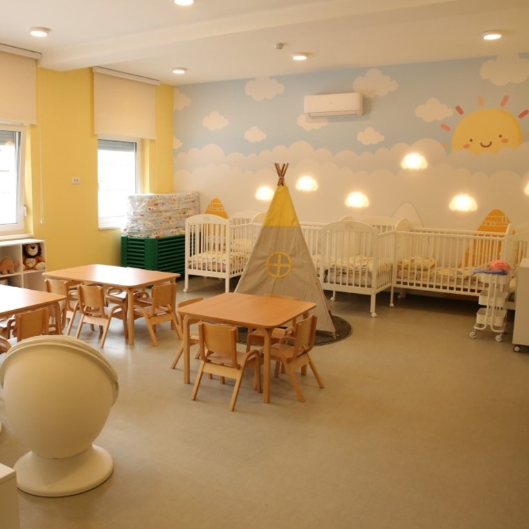 Hrvatski vrtić u Srbiji godinu dana zjapi prazan 