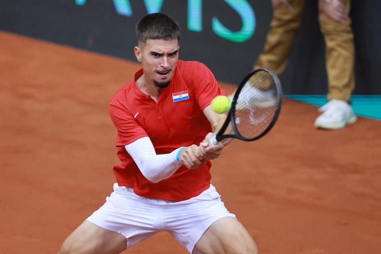 Jedan hrvatski tenisač prošao u 2. kolo kvalifikacija Australian Opena. Troje ispalo