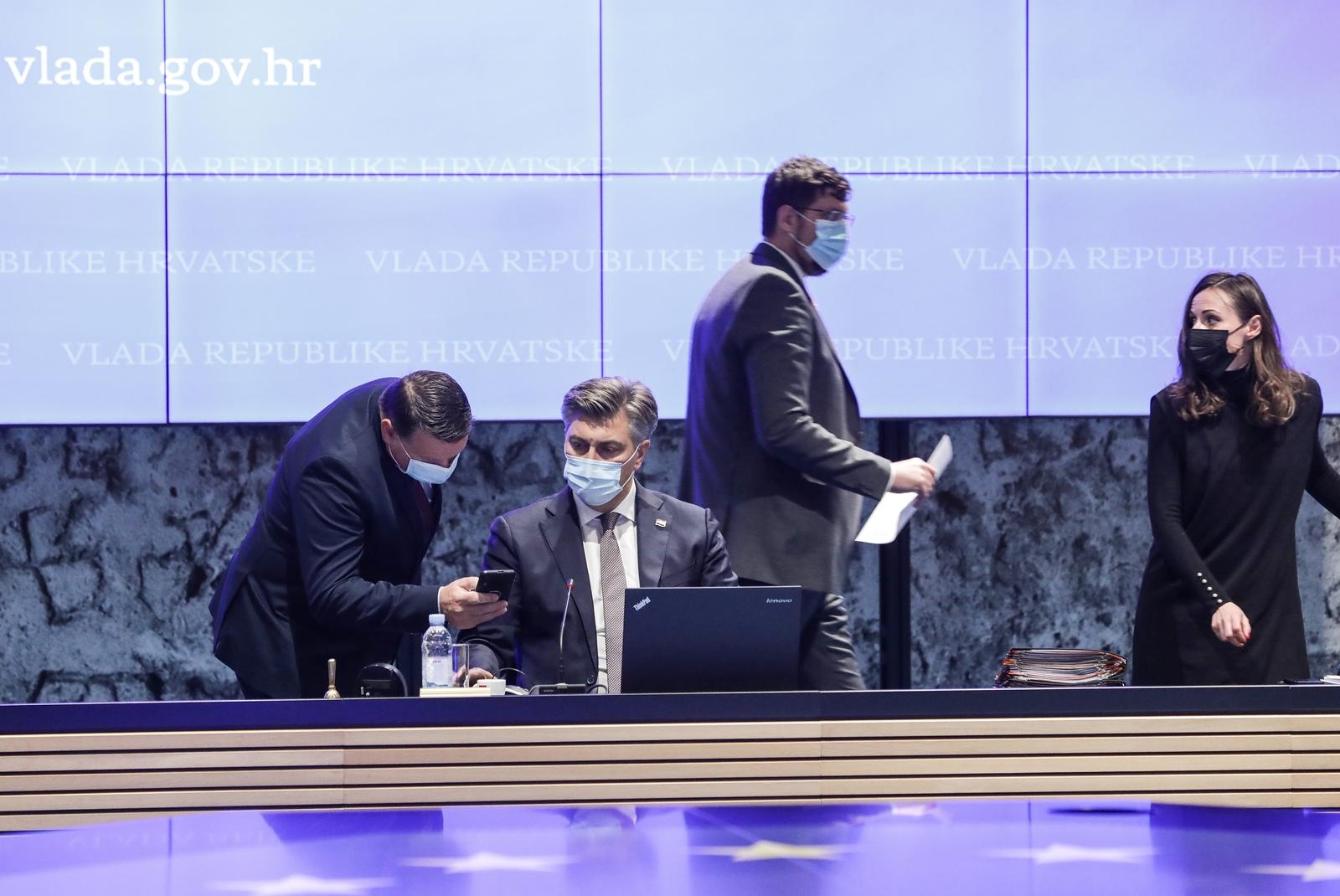 VIDEO Plenković na vladi: Od 66 umrlih 50 nije bilo cijepljeno ni jednom dozom
