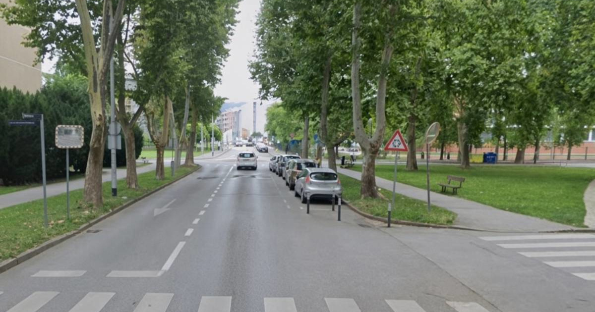 U Zagrebu usred dana s 2,10 promila udario dva parkirana auta