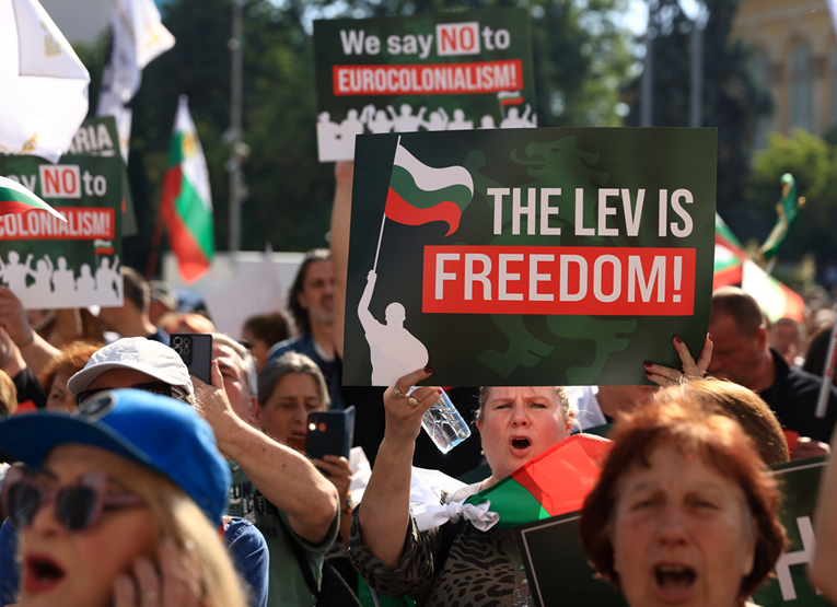 Bugarske prelazi na euro, mnogi su skeptični. "Europa ide prema propasti"