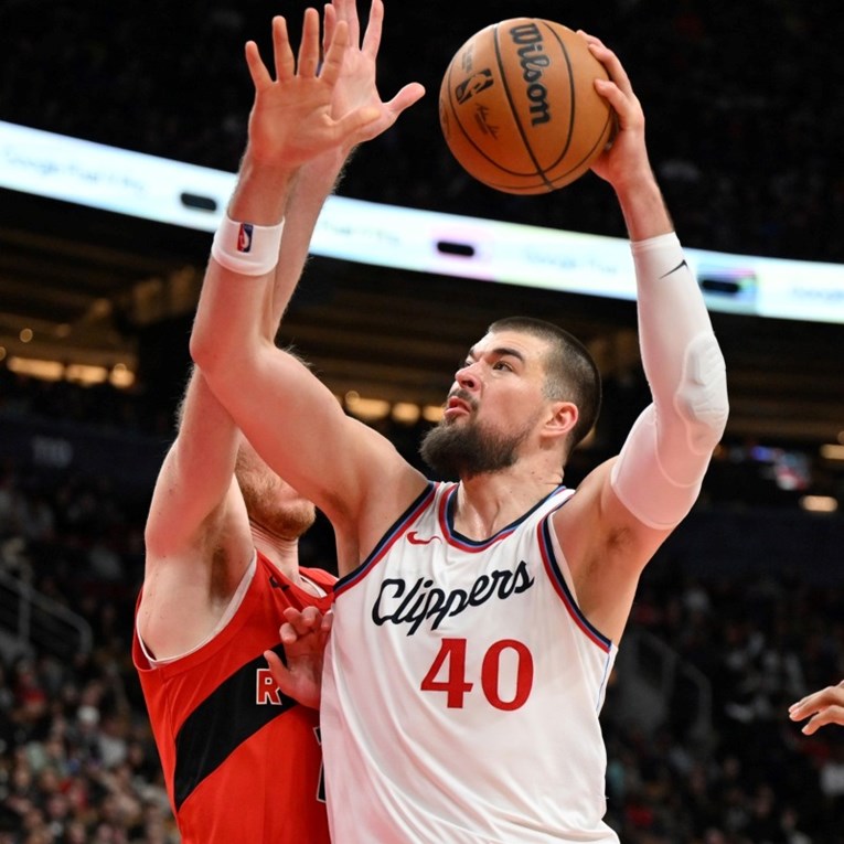 Nezaustavljivi Zubac postavio rekord karijere