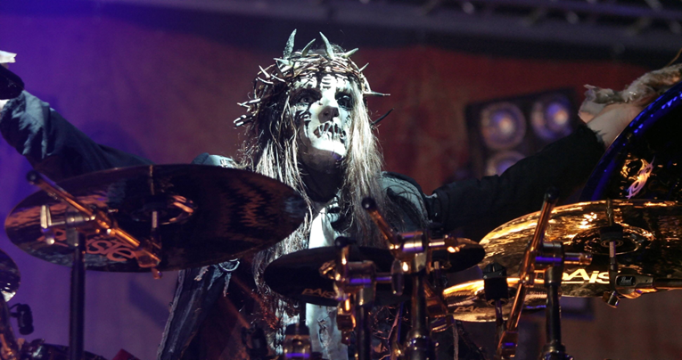 S 46 godina preminuo bubnjar i osnivač Slipknota Joey Jordison