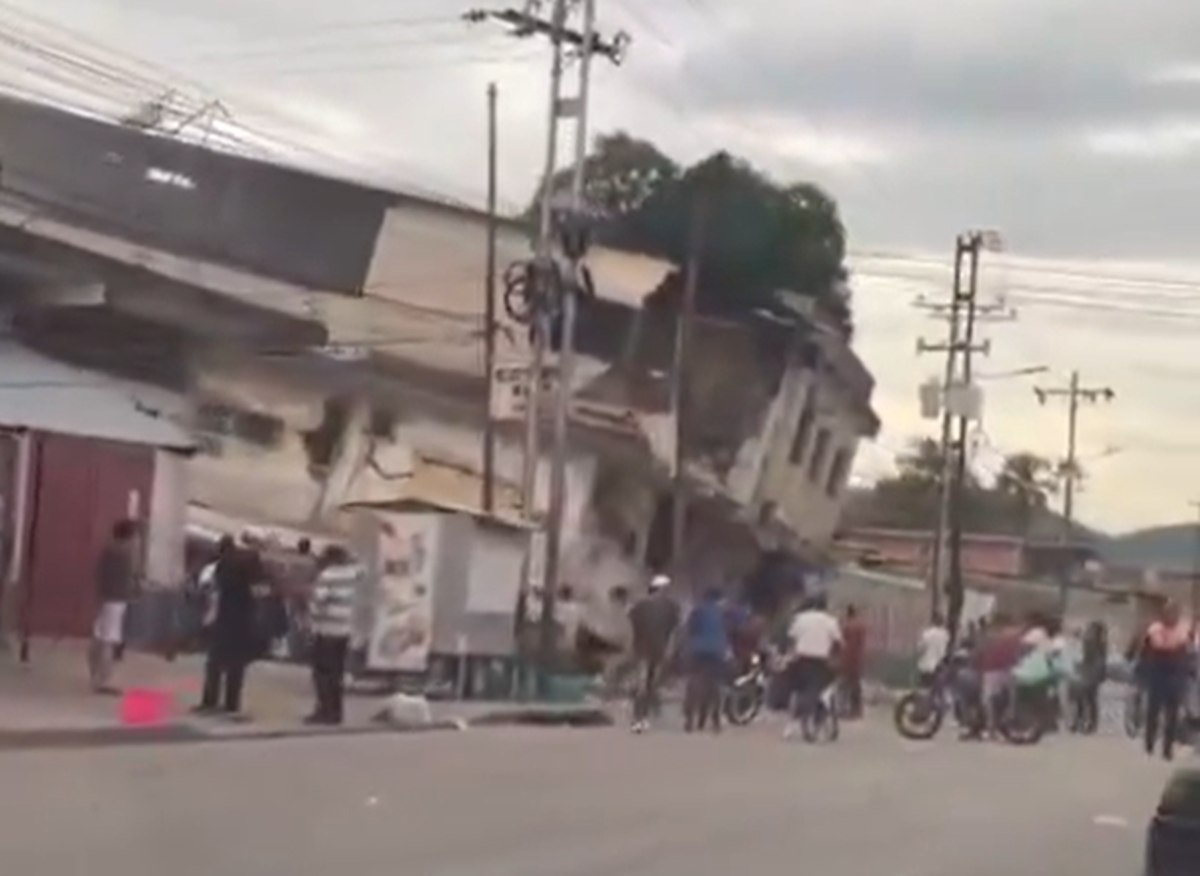 VIDEO Snimke iz Venezuele su stravične: Zgrade urušene, neke srušene do temelja