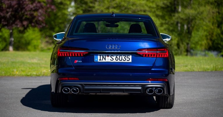 I Audi napušta planove o potpunoj elektrifikaciji