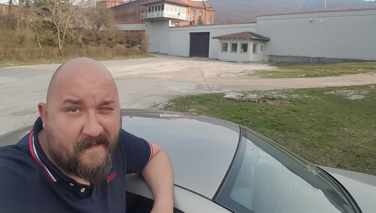 Status od 17.000 lajkova: "Kao da je 1995., svi imaju table 'Zauzeto, Hrvat'"
