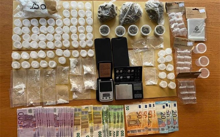 U Osijeku uhićen s više od 300 grama kokaina, marihuanom i 17 tisuća eura