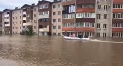 Velike poplave na istoku Rusije, 2500 ljudi evakuirano, potopljene tisuće kuća