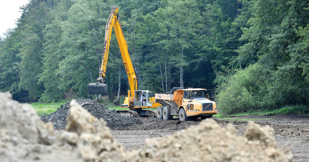 Iz Trakošćanskog jezera izvađeno više od 170 tisuća kubika sedimenta