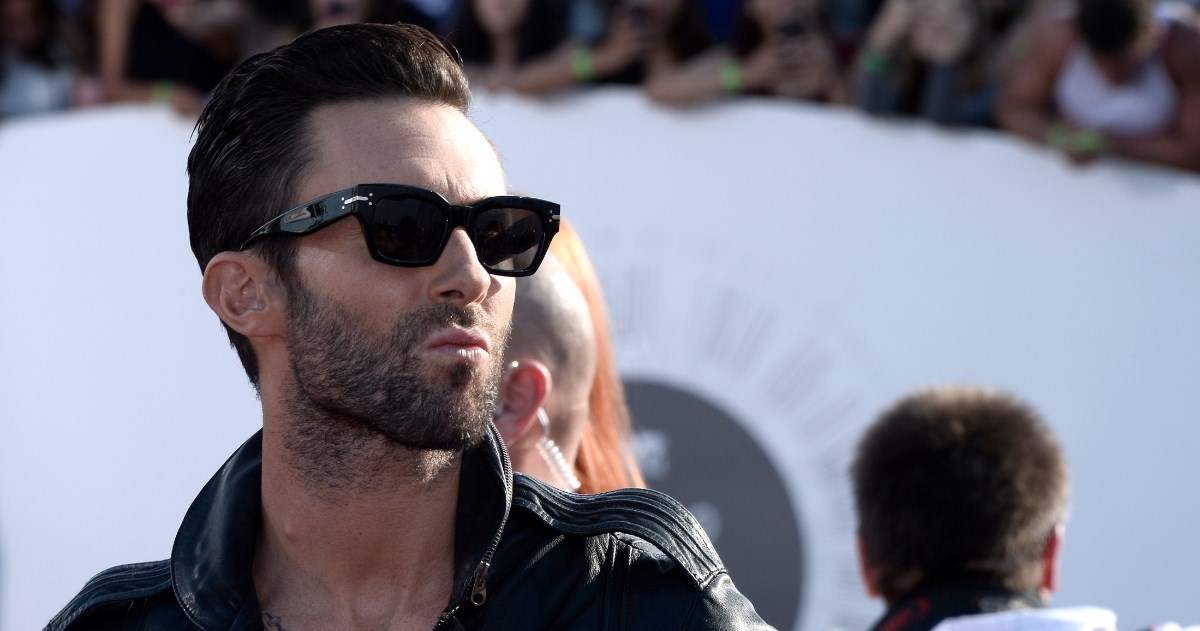 Frontmen grupe Maroon 5 o navodnoj aferi s tiktokericom: "Prešao sam granicu"