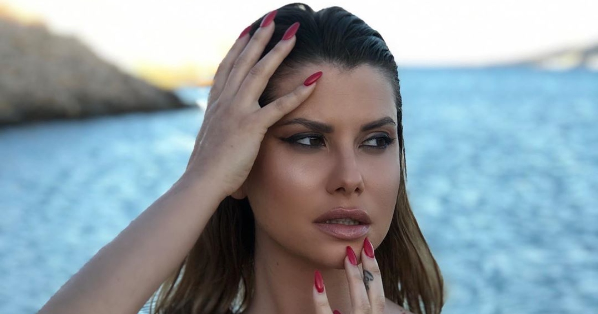 Ecija Ivušić mami uzdahe u zavodljivom kožnom outfitu