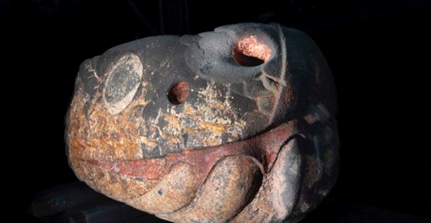 FOTO Potres u Meksiku razotkrio drevnu kamenu glavu divovske zmije