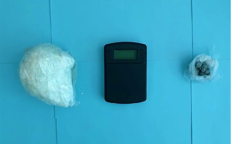 Kod 24-godišnjeg Zagrepčanina pronašli više od 600 grama kokaina i pištolj