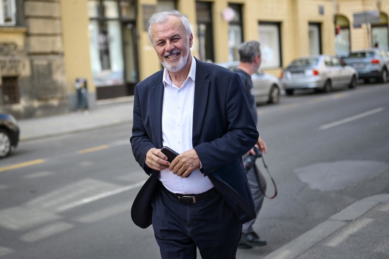 Sanader oporbi: Popijte s nama u petak zdravu vodu u Gospiću