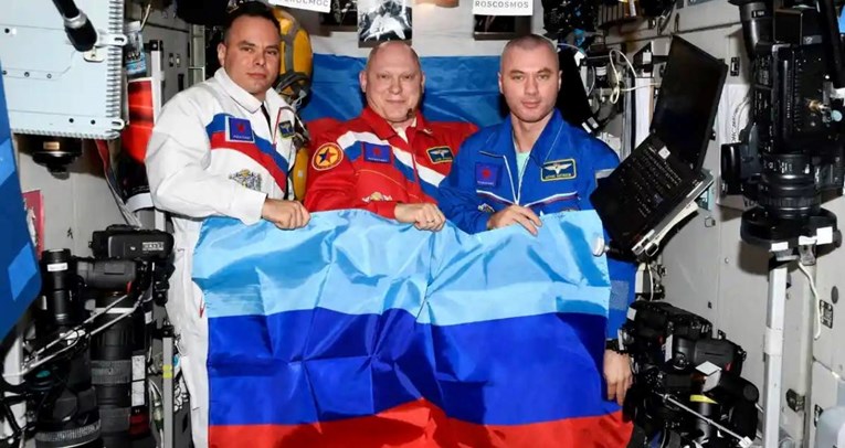 Ruski kozmonauti u svemiru slave "oslobođenje" Luhanska, objavili fotografiju