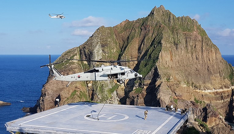 U Južnoj Koreji srušio se helikopter koji je došao spasiti pomorca. 7 mrtvih