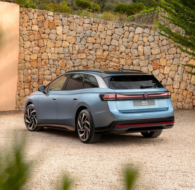 VIDEO Novi Volkswagen ID.7 Tourer: predstavljen je Passat digitalnog doba
