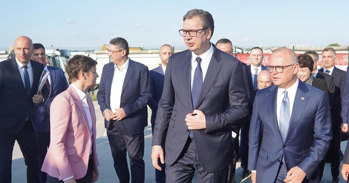 Da, ruke su vam krvave, a smrdite na pare