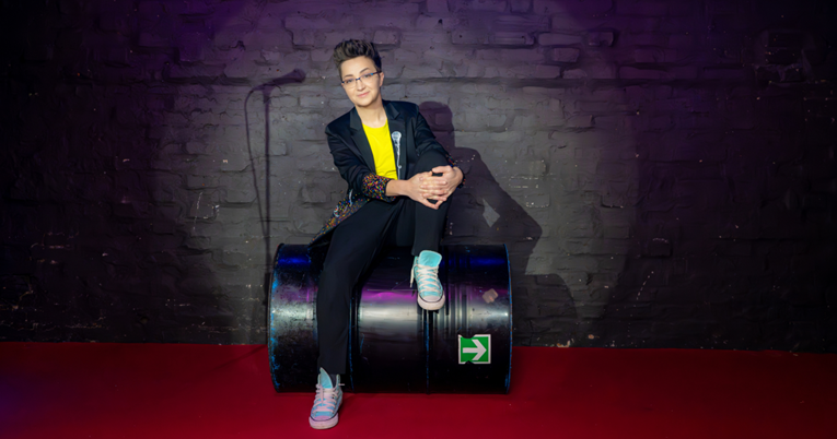 Marina Orsag slavi 20 godina karijere. Ovom je forom nasmijala domaće robijaše