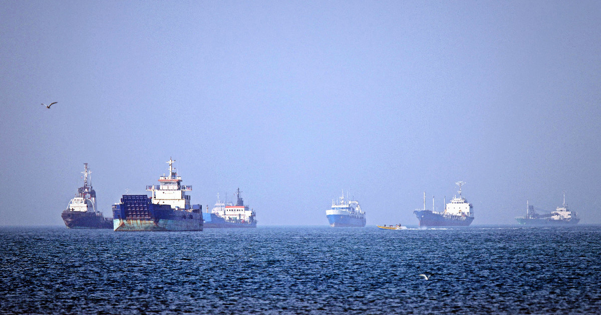 Tridesetak brodova prošlo tijekom noći kroz Hormuz, tvrdi Iran