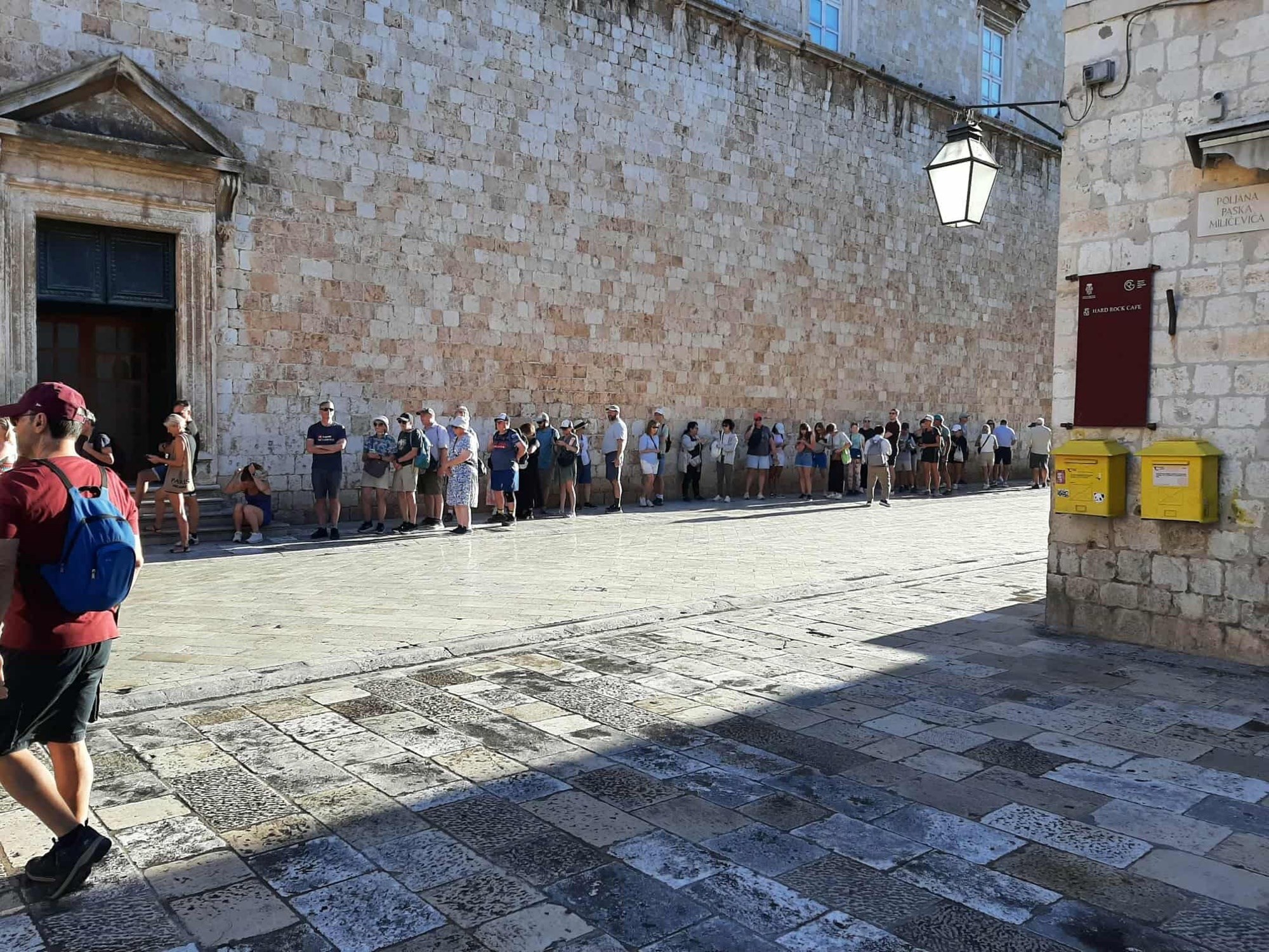 U Dubrovniku su turisti jutros čekali u redu, neće vas iznenaditi što žele vidjeti