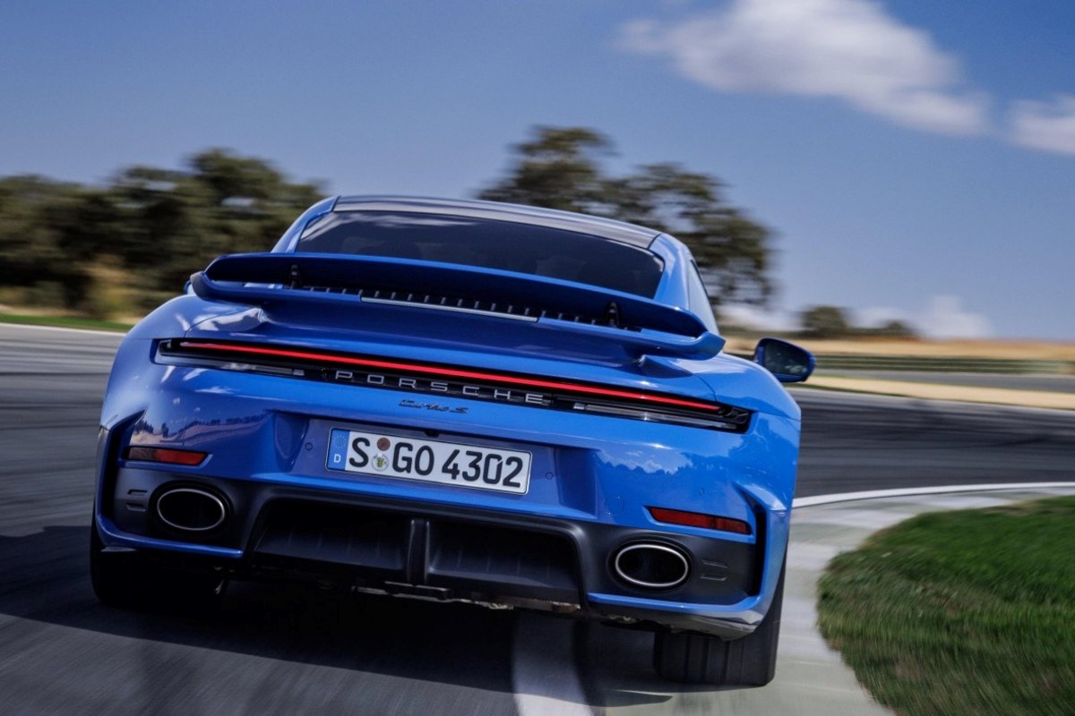 Porsche ima ludu ideju, auto koji mijenja tip pogona po potrebi