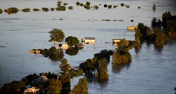 U poplavama u Australiji poginuo muškarac