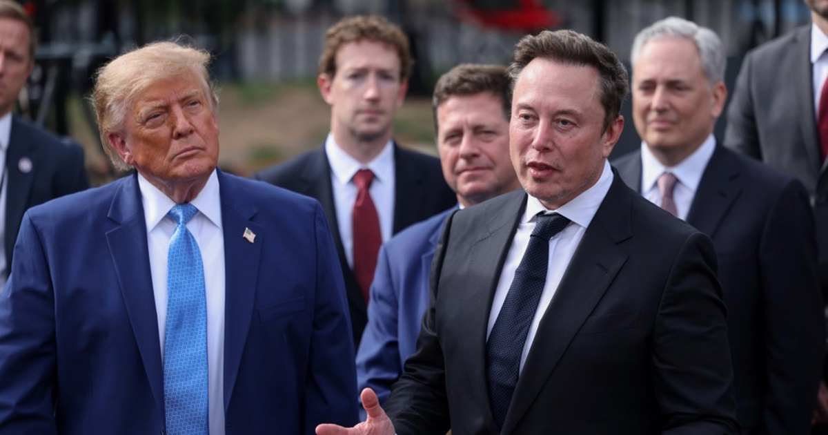 Ukrajina ostala bez Starlinka, vojska ima probleme. Trump: Nismo krivi ni Musk ni ja