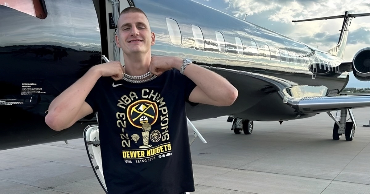 Jokić u Srbiju stigao u avionu od 65 mil. dolara. Pogledajte "leteću tvrđavu luksuza"