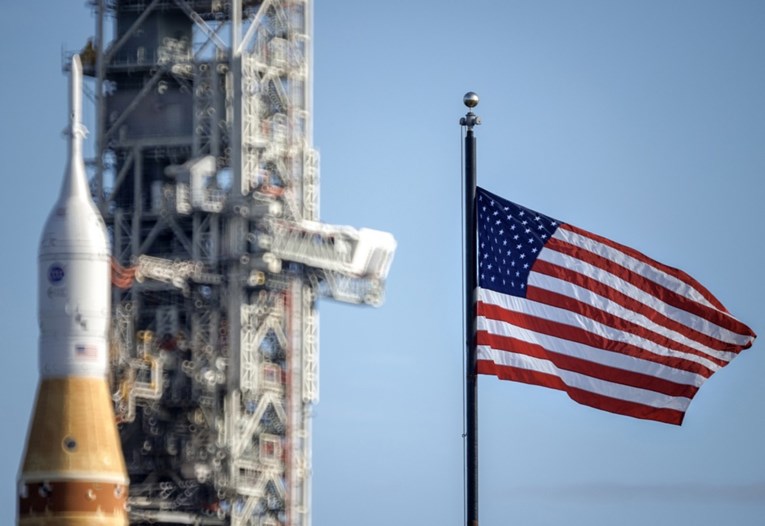 NASA šalje ljude na let oko Mjeseca u letjelici koja možda nije sigurna