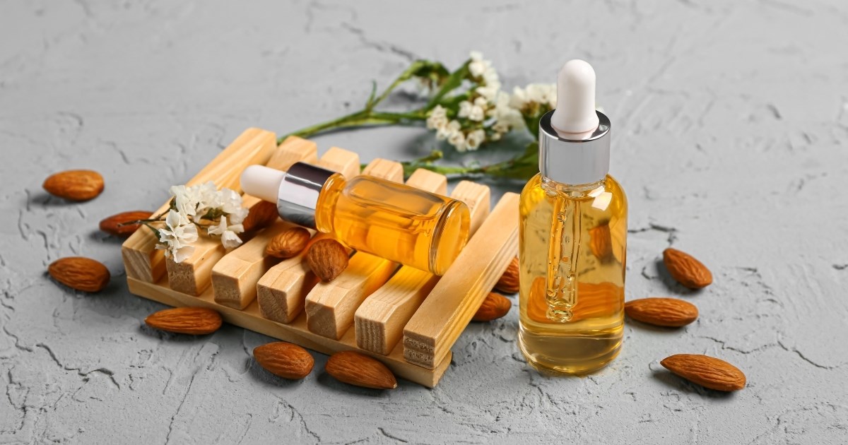 Ovo prirodno sredstvo za skidanje šminke moglo bi ublažiti znakove starenja