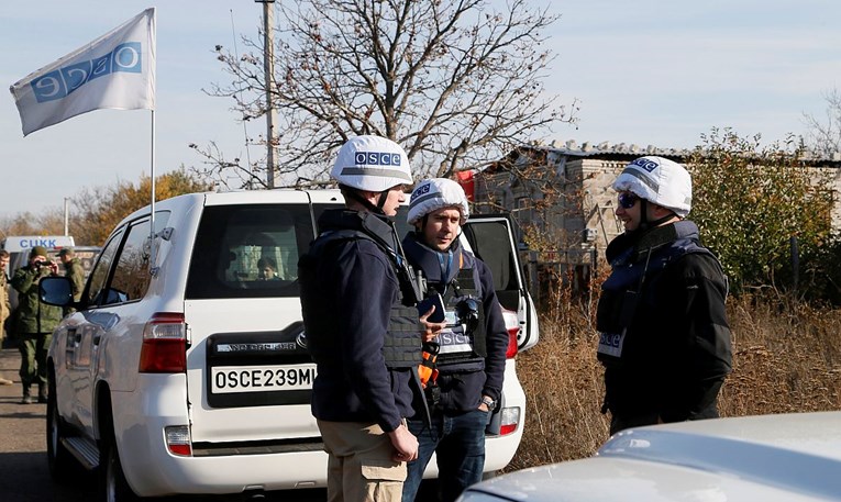 Ukrajina odgodila povlačenje s područja Donjecka zbog nepoštivanja primirja