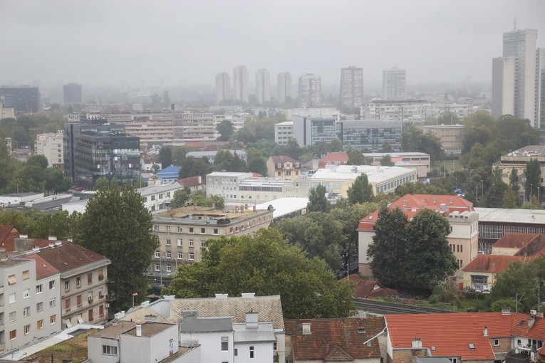 U Zagrebu jutros samo 10 stupnjeva, na moru 20-ak. Evo što nas čeka