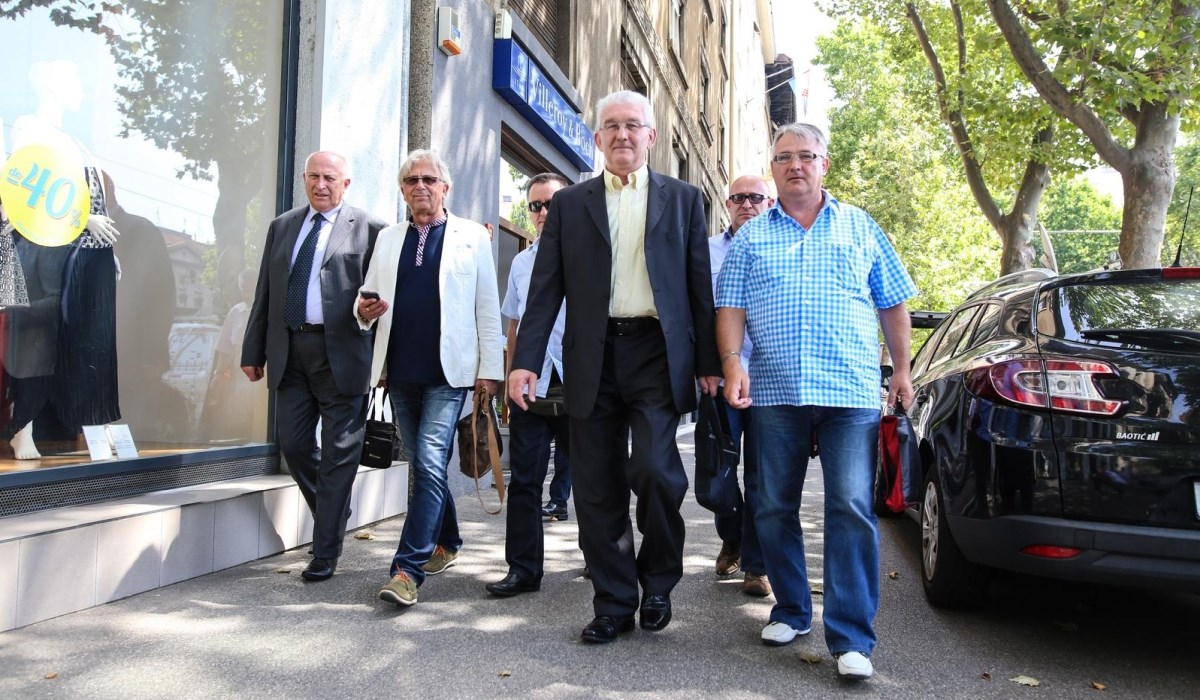 Umirovljenici prijete bojkotom trgovačkih lanaca: "Pohlepa će im se obiti o glavu"