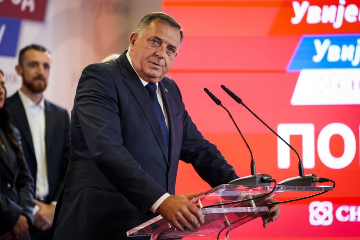 VIDEO Dodik se na presici svađao s novinarima. "Šta tebe briga, ajde vozi"