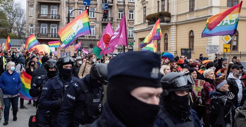 Poljska raspravlja o zakonu koji zabranjuje LGBT prosvjede