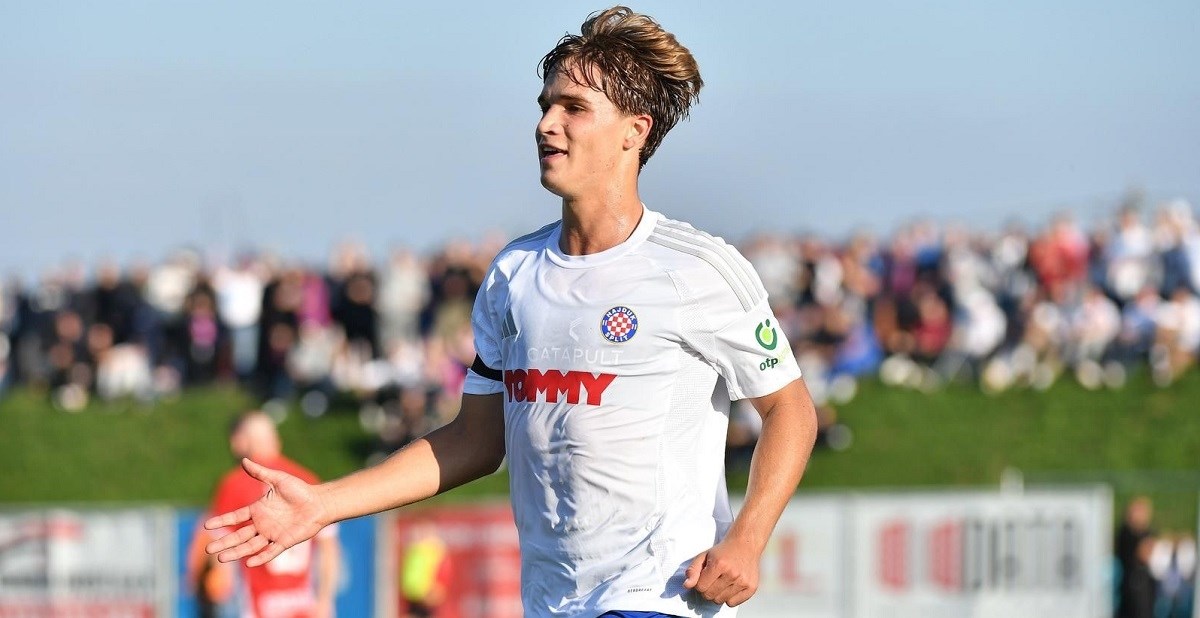 Pukštas mijenja reprezentaciju jer mu je dosadilo čekati poziv SAD-a?