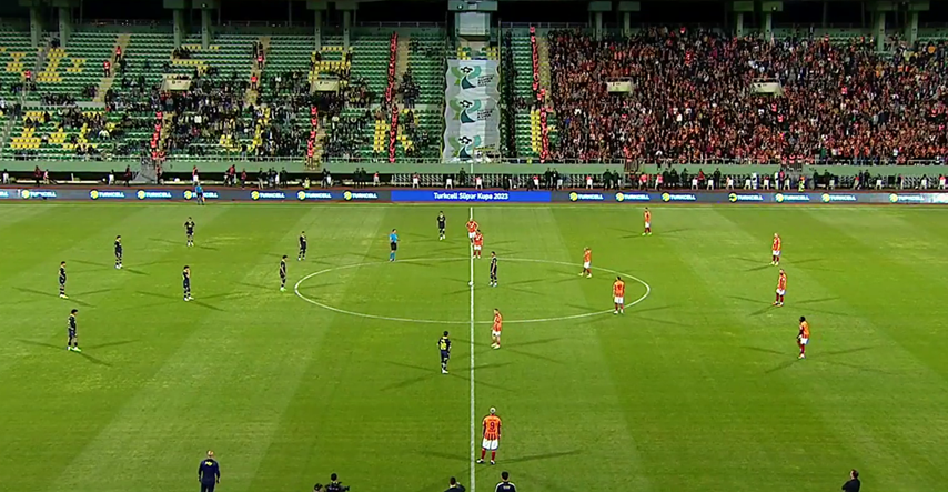 VIDEO Igrači Fenerbahčea napustili teren u 1. minuti finala Superkupa