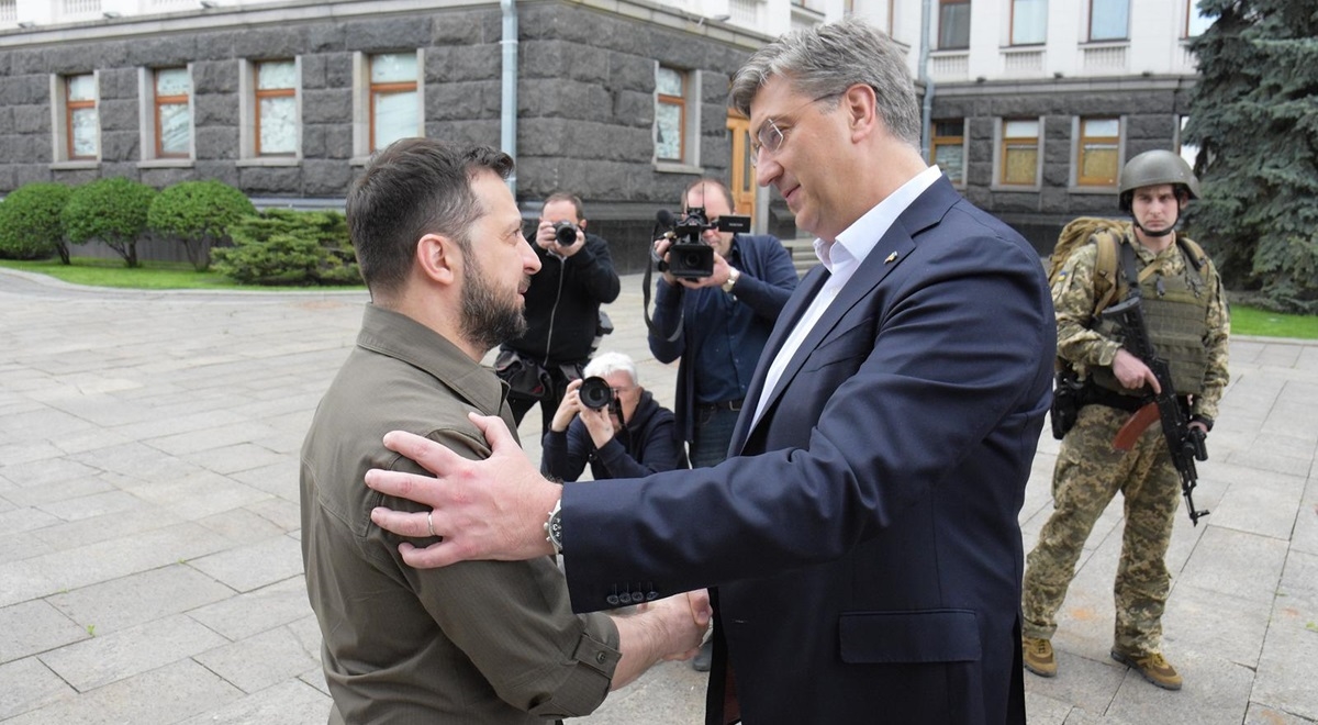 Zelenski Plenkoviću: Ukrajinci i Hrvati znaju što znači voditi rat za neovisnost